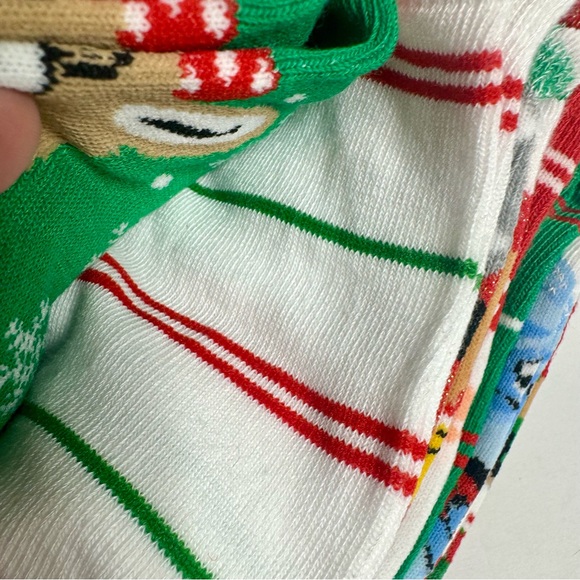 New Christmas themed holiday socks. 9 pairs of trainer socks. - Picture 10 of 12